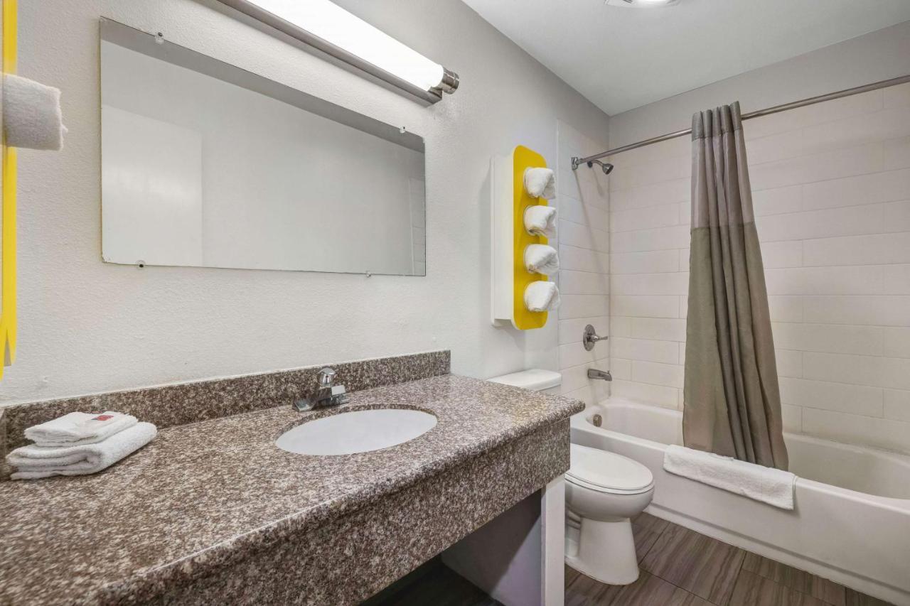 Studio 6-Portland, Or Екстер'єр фото